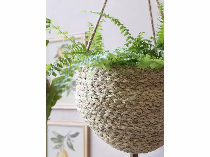 Flätad korg för upphängning