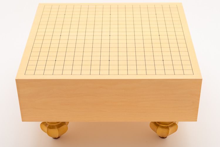 Detaljbild av andra långsidan av golvbrädet i shinkaya.