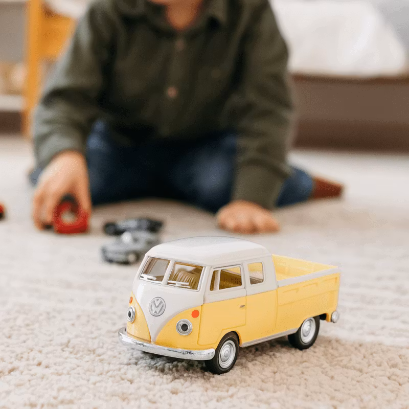 Biltokiga barn? Därför kommer ditt barn älska vår klassiska Volkswagen Pick Up
