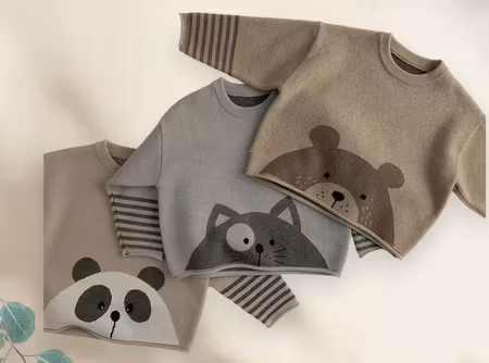 Stickad tröja för barn -brun björn 3-4år