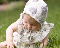 Babymössa bonnet - Blad - 4-12mån