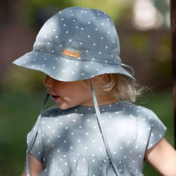 Solhatt baby/barn mint med vita prickar 4mån - 2år UV skydd