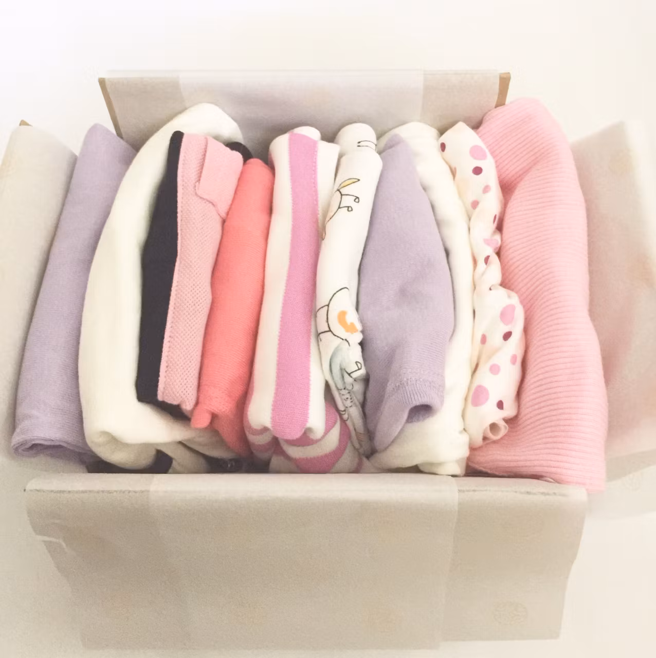Babybox Rosa - 10 plagg - ett mjukt startpaket för livets första månader