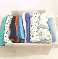 Babybox Blå - 10 plagg - ett mjukt startpaket för livets första månader