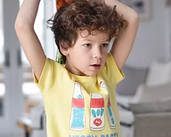 T-shirt tröja barn kortärmad ljusgul - Grönsaks party 2-4år ekologiska barnkläder