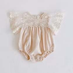 Body för baby fina babykläder- spets Philippa - Beige 3-24mån