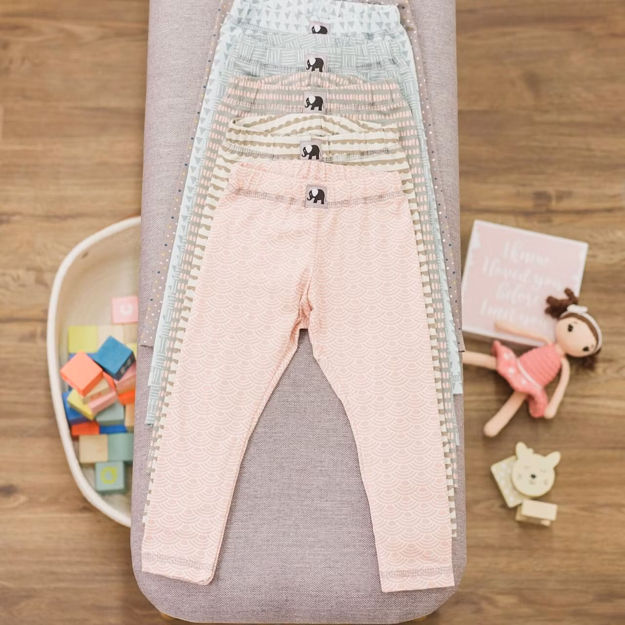 barn leggings ljusrosa med regngågar