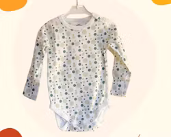 Body för baby långärmad Gröna prickar 60-86cl
