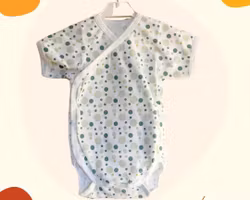Body för baby kortärmad omlott Gröna prickar 60-86cl