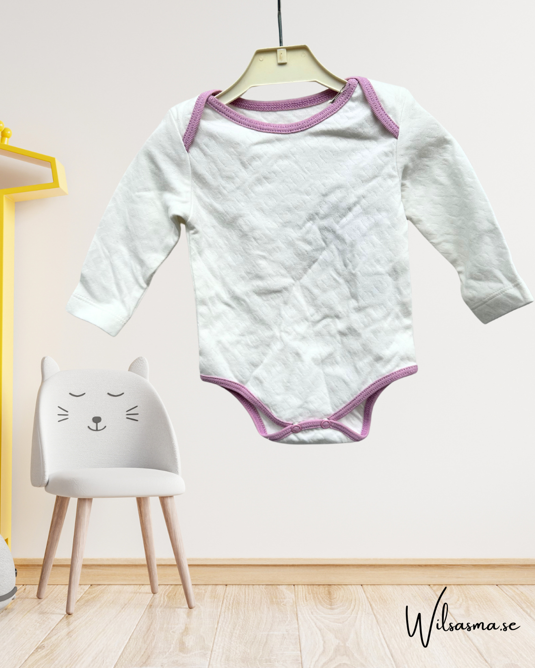 Body för Baby – Vit med rosa Kantband