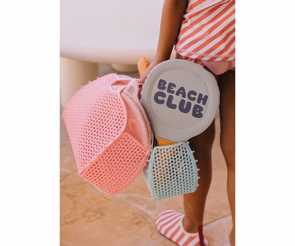 Magnolia rosa retro strand väska i mesh – sommarens snyggaste (och smartaste) accessoar