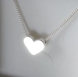 'Oya' halsband med hjärta