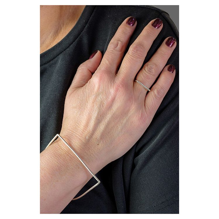 Clare Minimal D Bracelet Silver
