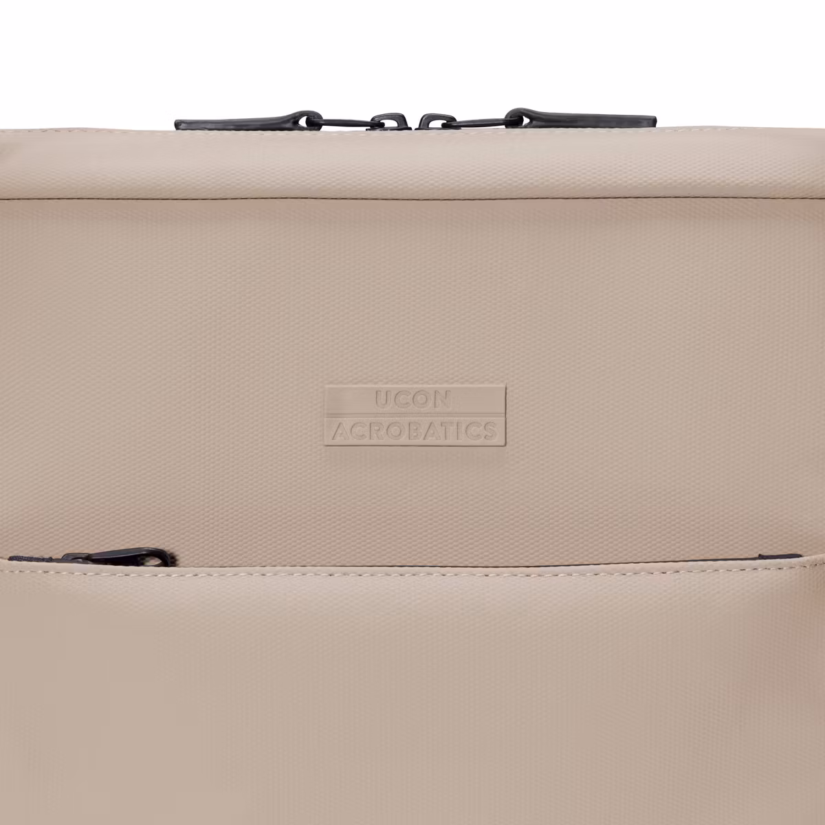 Ucon Acrobatics Omasu Bag Sand