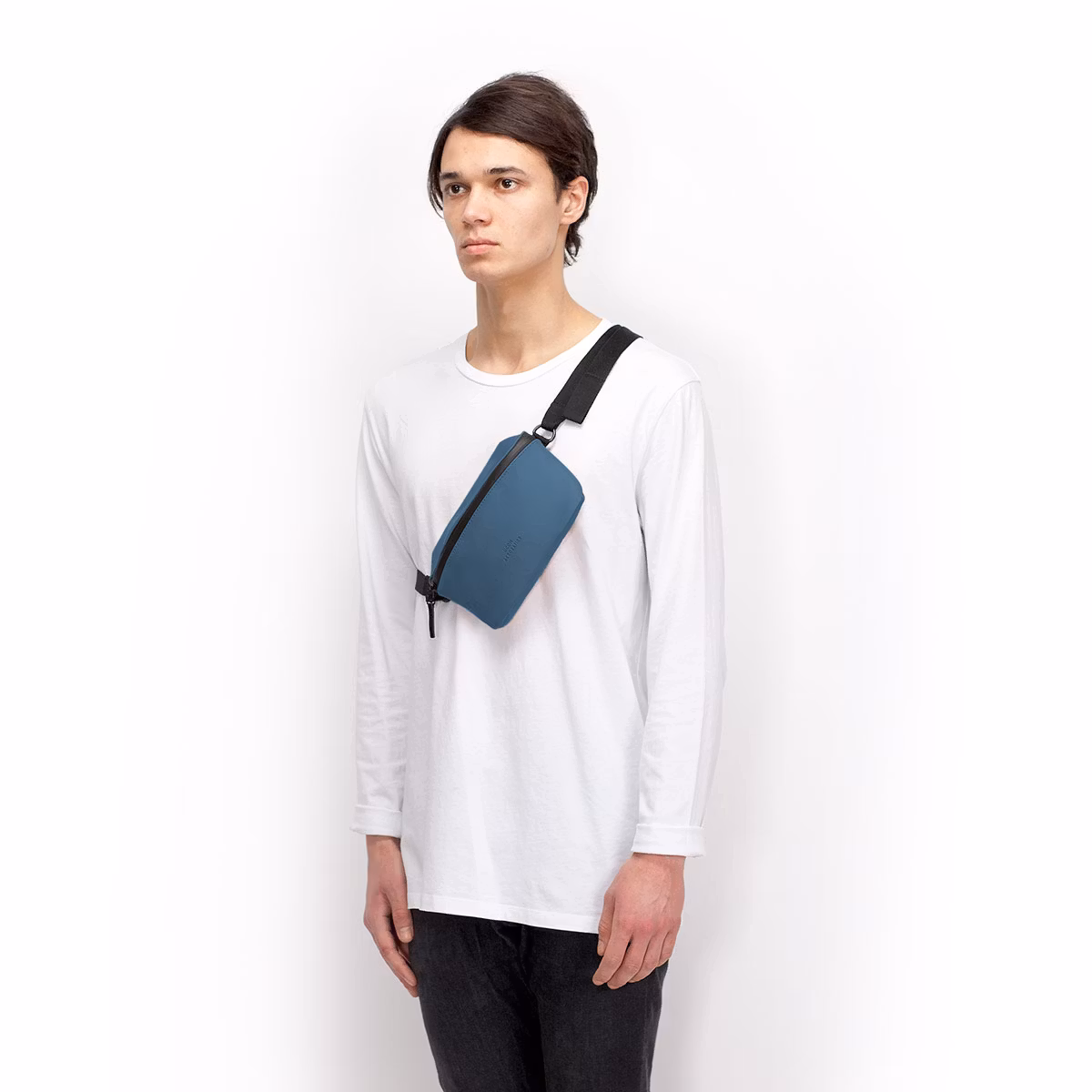 Ucon Acrobatics Jona Medium Bag Petrol