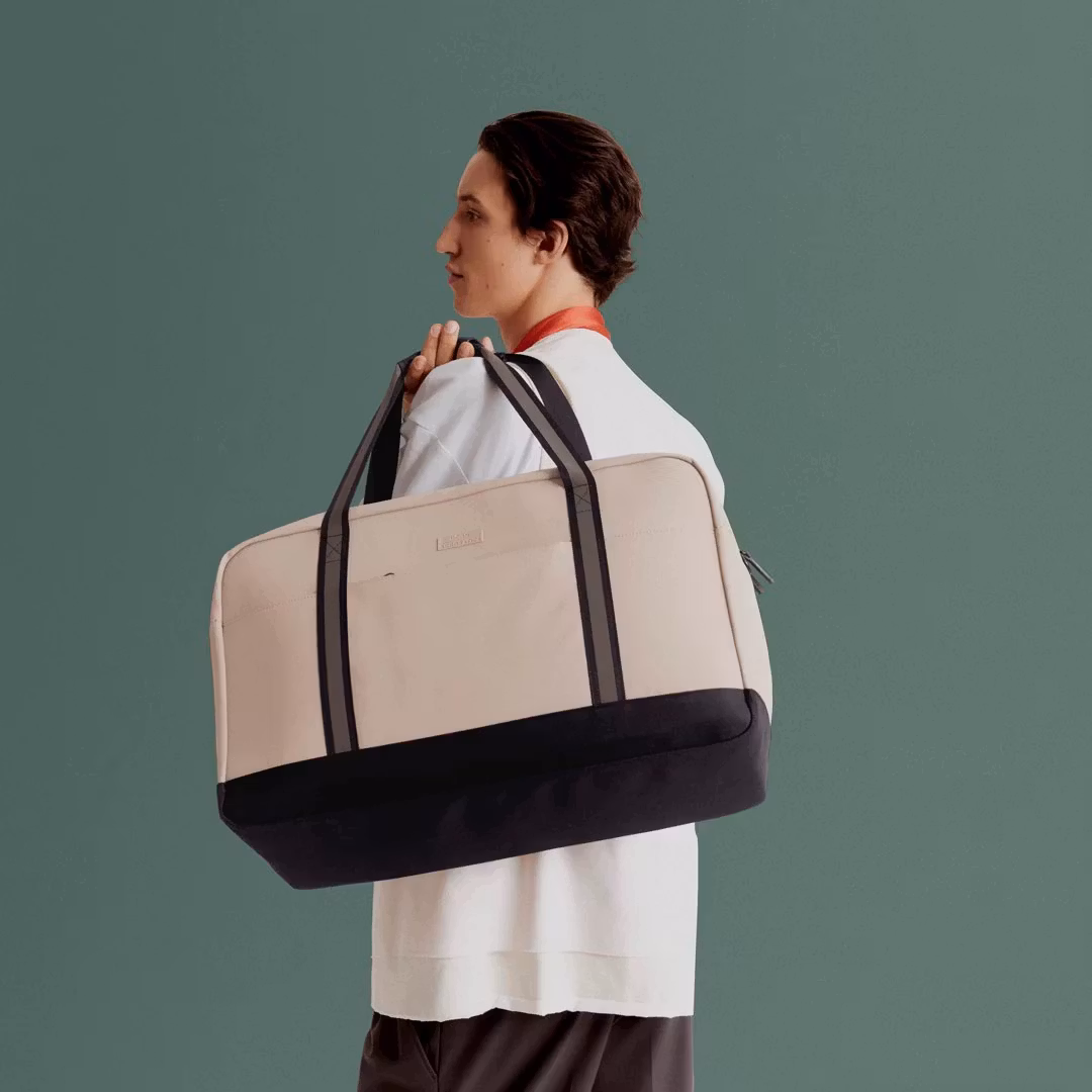 Ucon Acrobatics Omasu Bag Sand