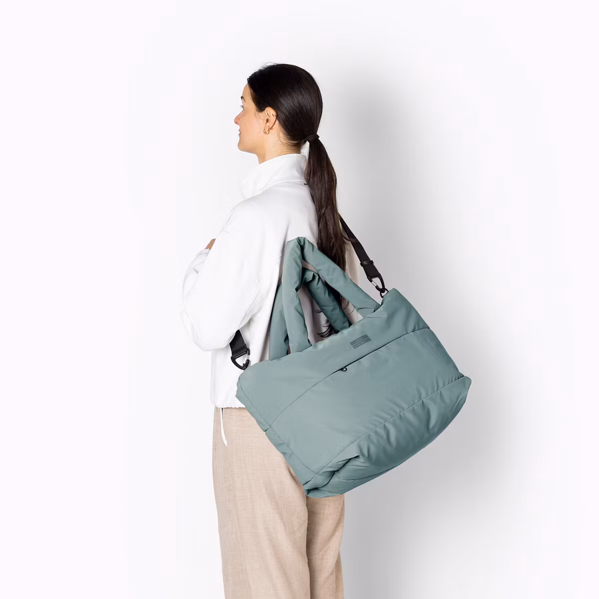 Ucon Acrobatics Olivia Medium Bag Pine Green