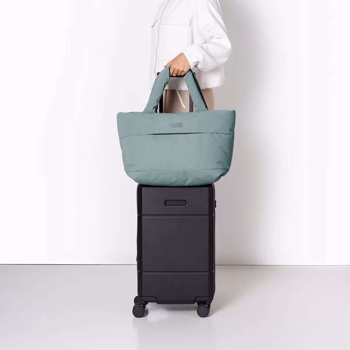 Ucon Acrobatics Olivia Medium Bag Pine Green