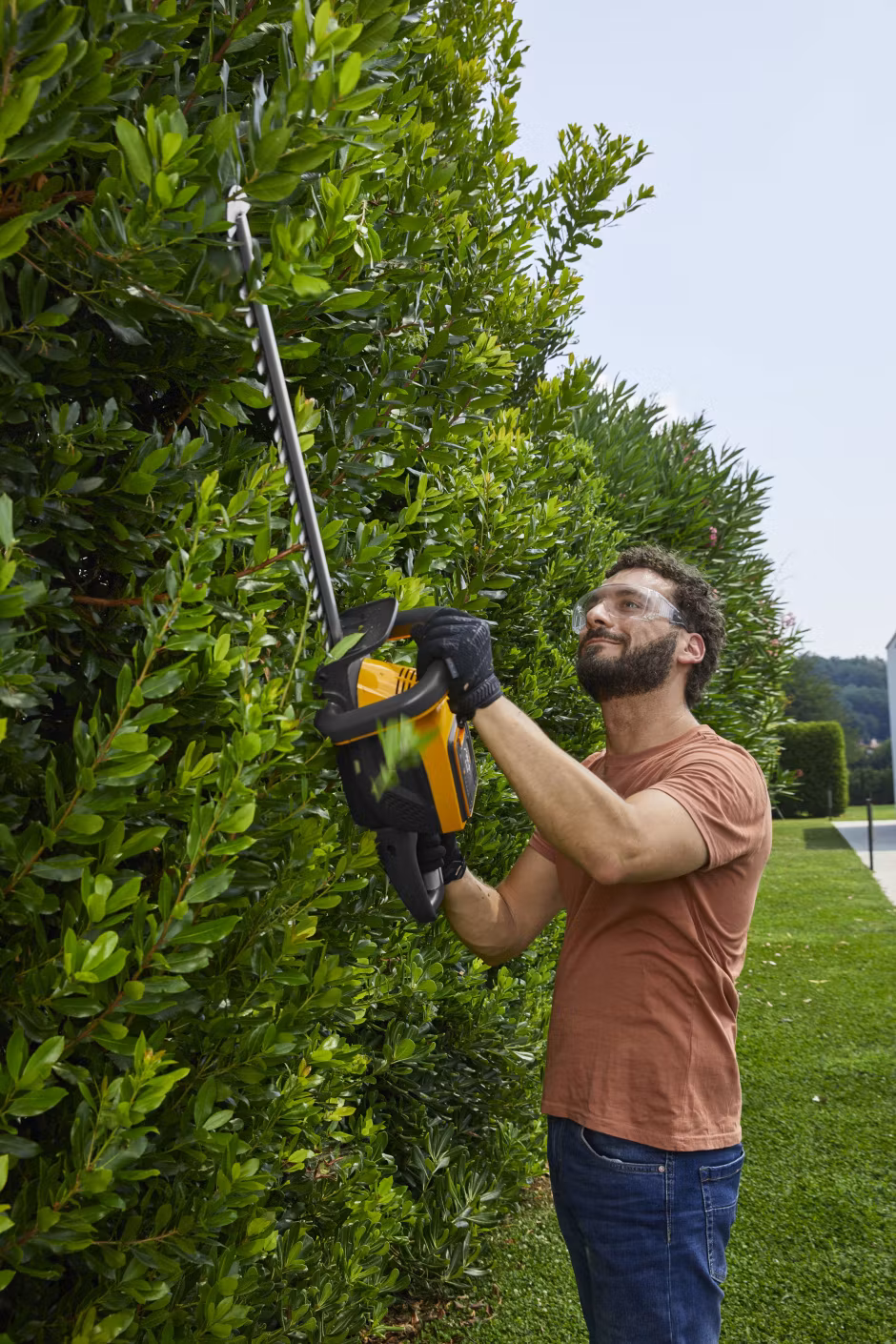 Stiga HT 500e Kit inklusive batteri 2,0 Ah Häcksax batteridriven