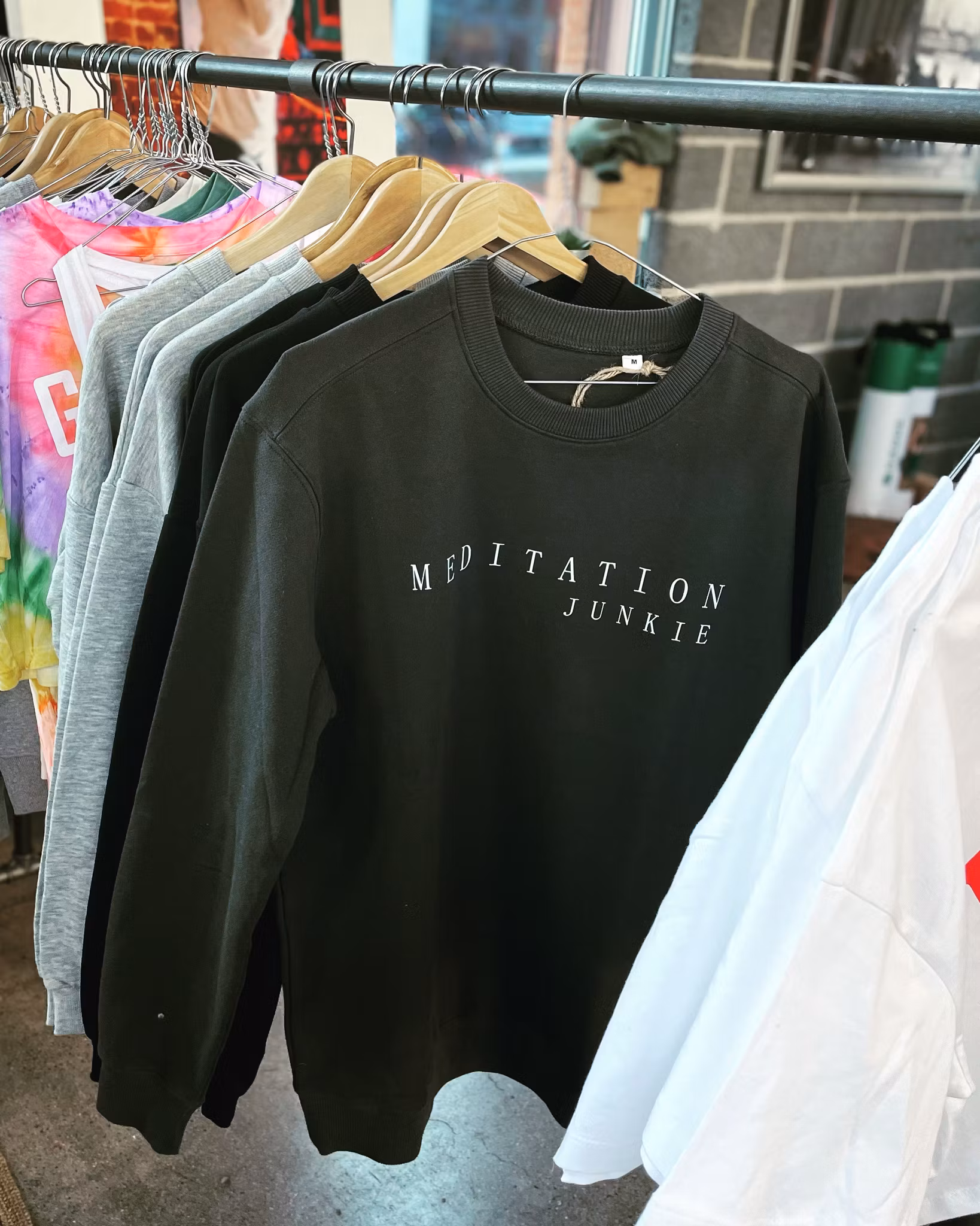 MEDITATION JUNKIE - SWEATER - STONE WASHED BLACK