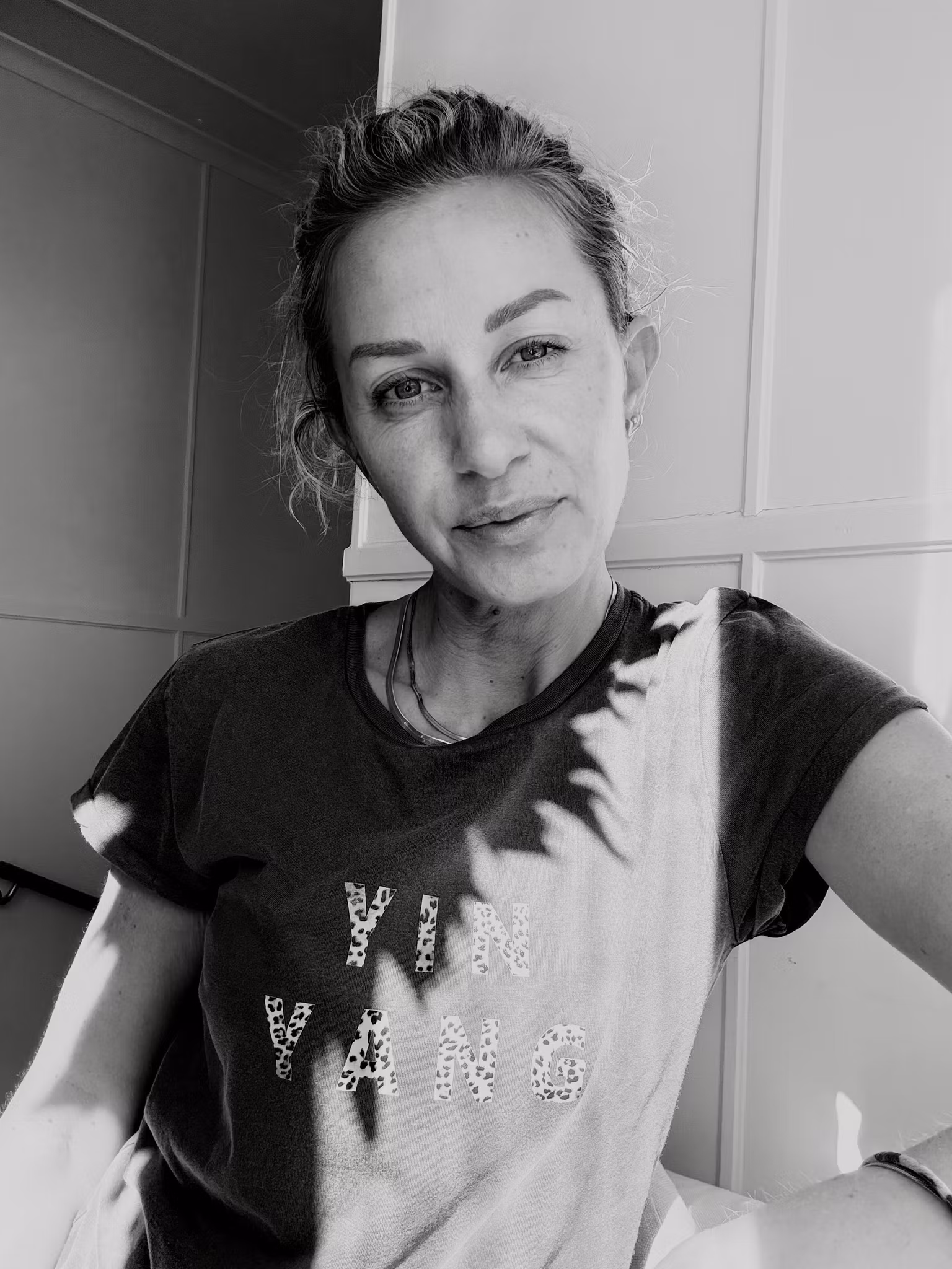 YIN YANG - T-SHIRT - STONE WASHED LEO