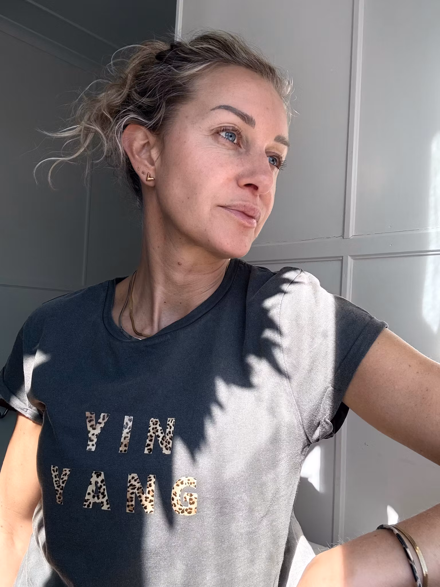 YIN YANG - T-SHIRT - STONE WASHED LEO