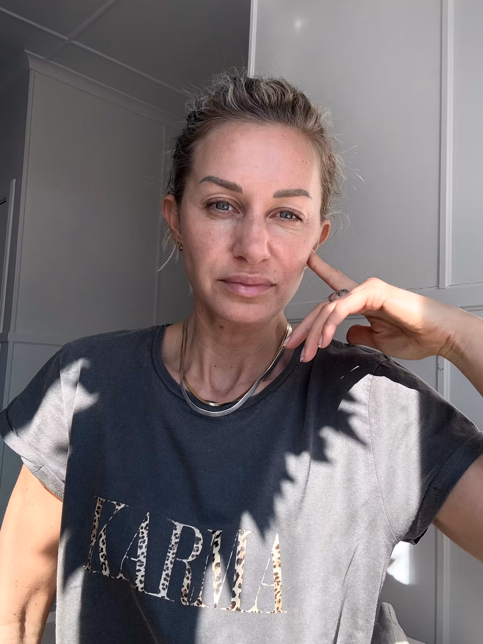 KARMA - T-SHIRT - STONE WASHED LEO