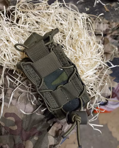 Radio / Granat pouch