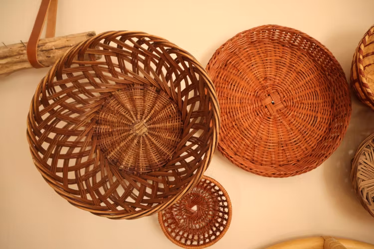 Korgvägg med sex korgar