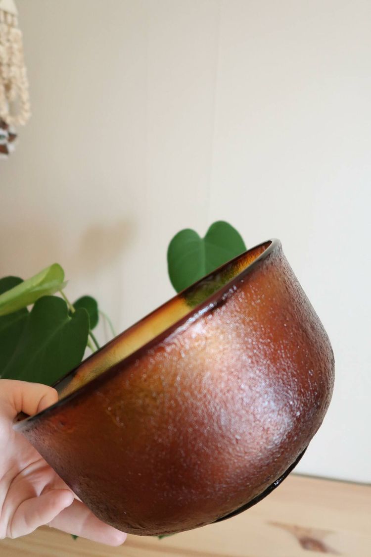 Stor brun glasskål