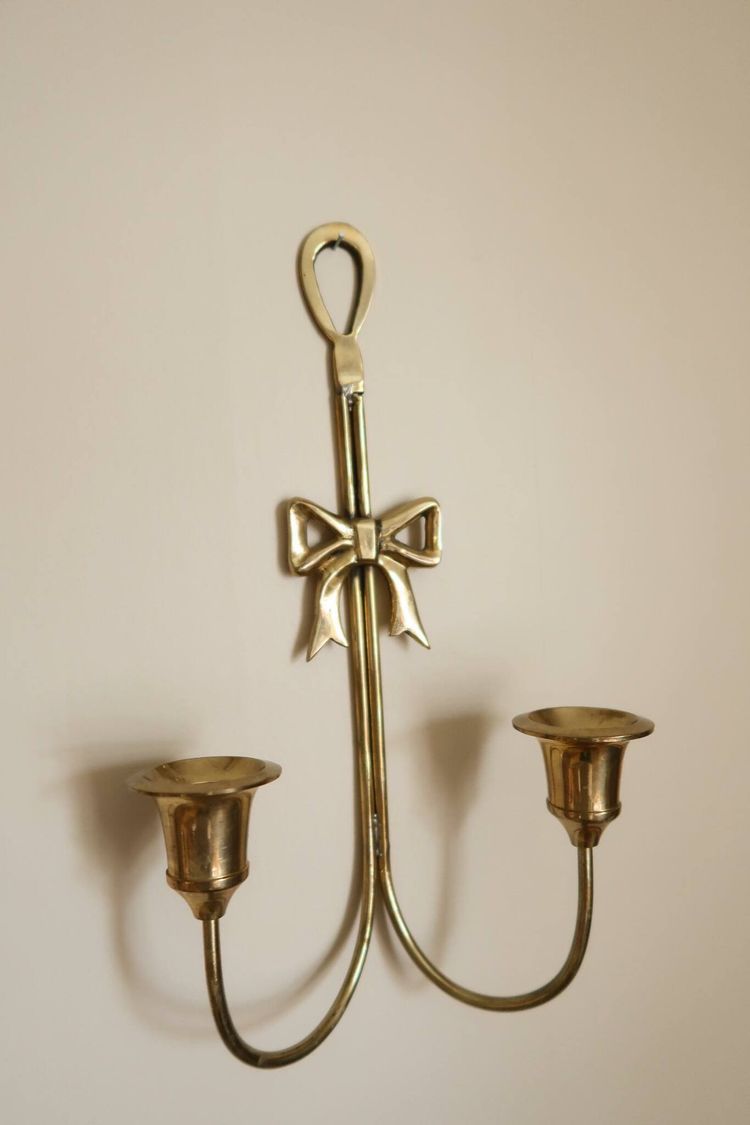 Väggljusstake mässing med rosett