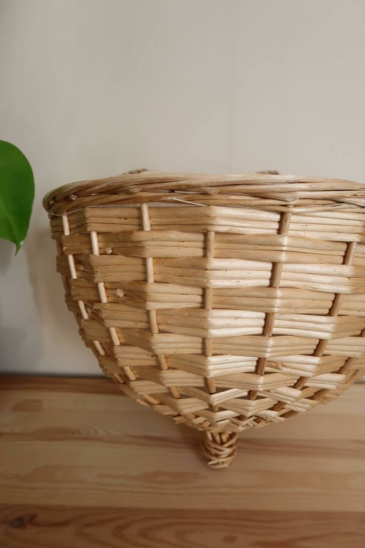 Stor väggkorg