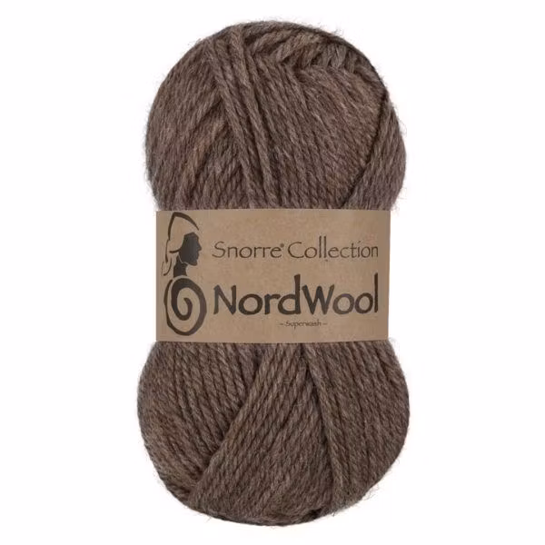 Snorre Collection Nordwool, 50g, 108 Brun – helt garnnystan med Nordwool-banderoll.