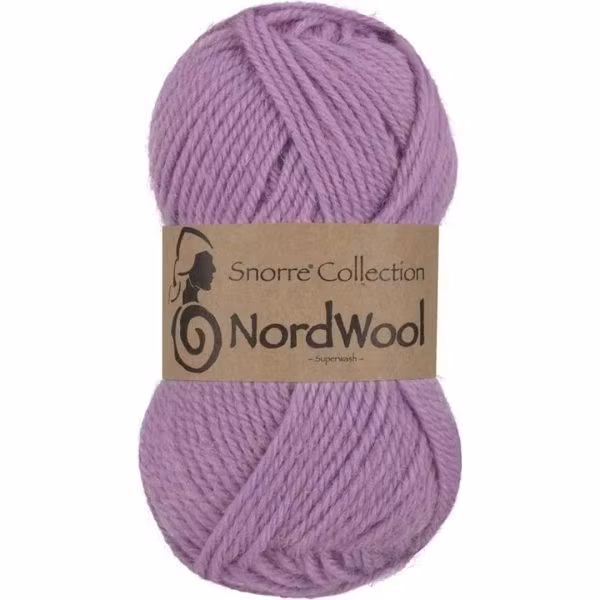 Snorre Collection Nordwool, 50g, 177 Lila – helt garnnystan med Nordwool-banderoll.