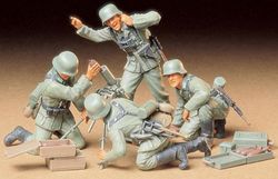 German Infantry Mortar Team, 1/35
