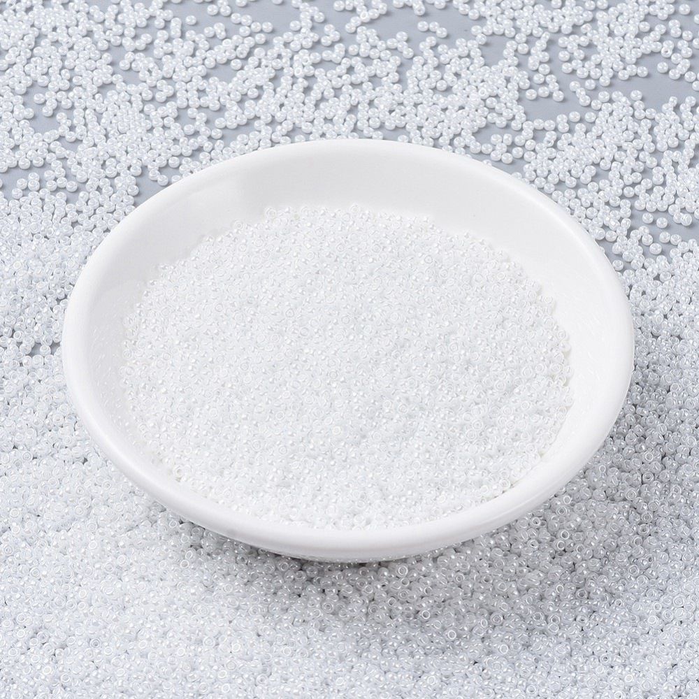 MIYUKI, Japanese Seed Beads, Round, 11/0, White Pearl Ceylon