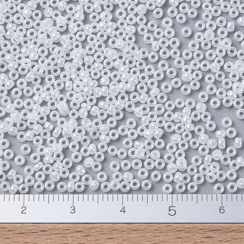 MIYUKI, Japanese Seed Beads, Round, 11/0, White Pearl Ceylon
