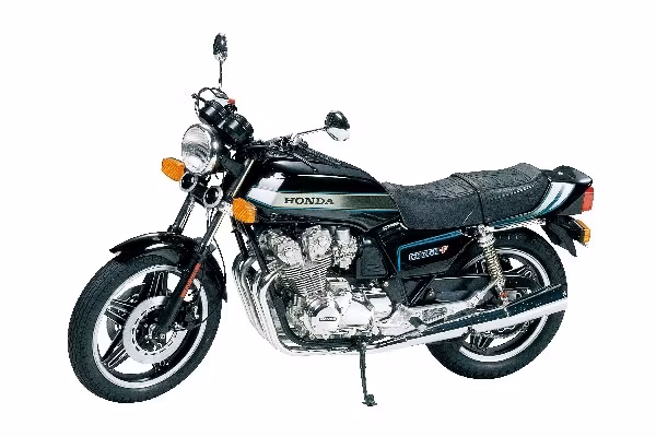 HONDA CB750F, 1/6