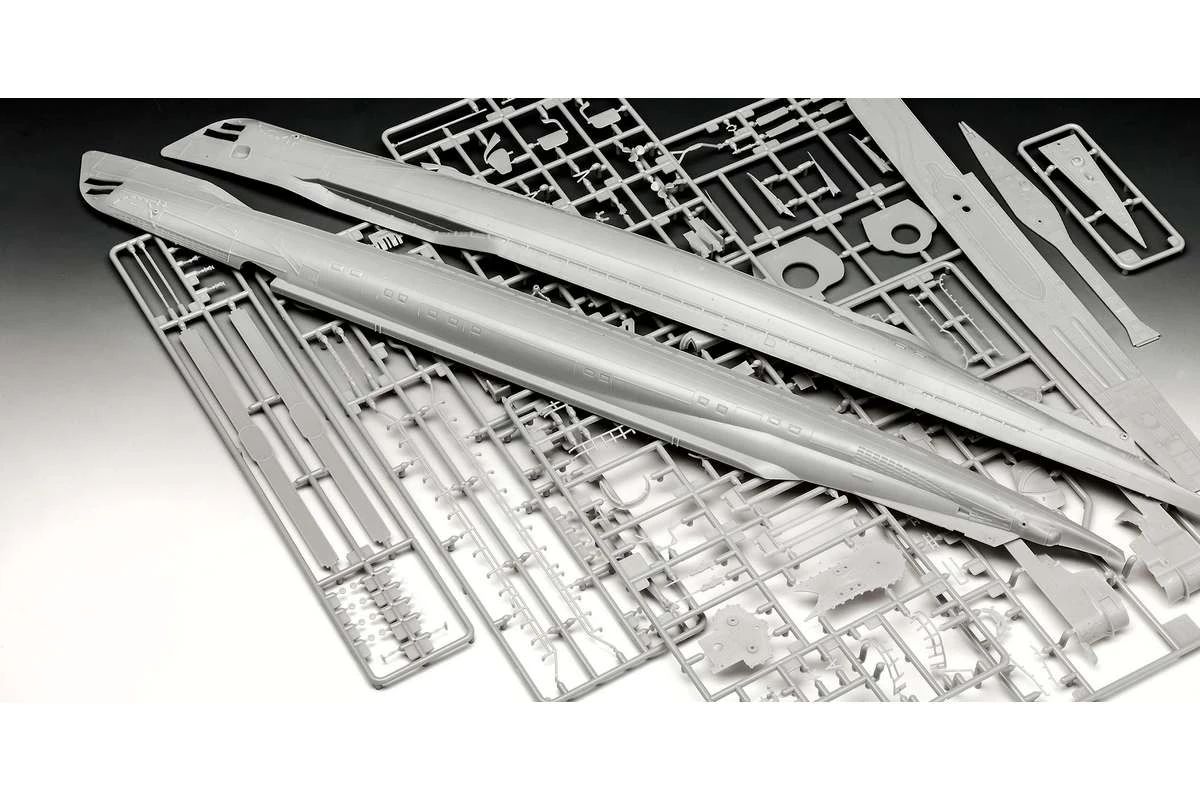 REVELL German Submarine Type IX C/40 (U190) 1:144