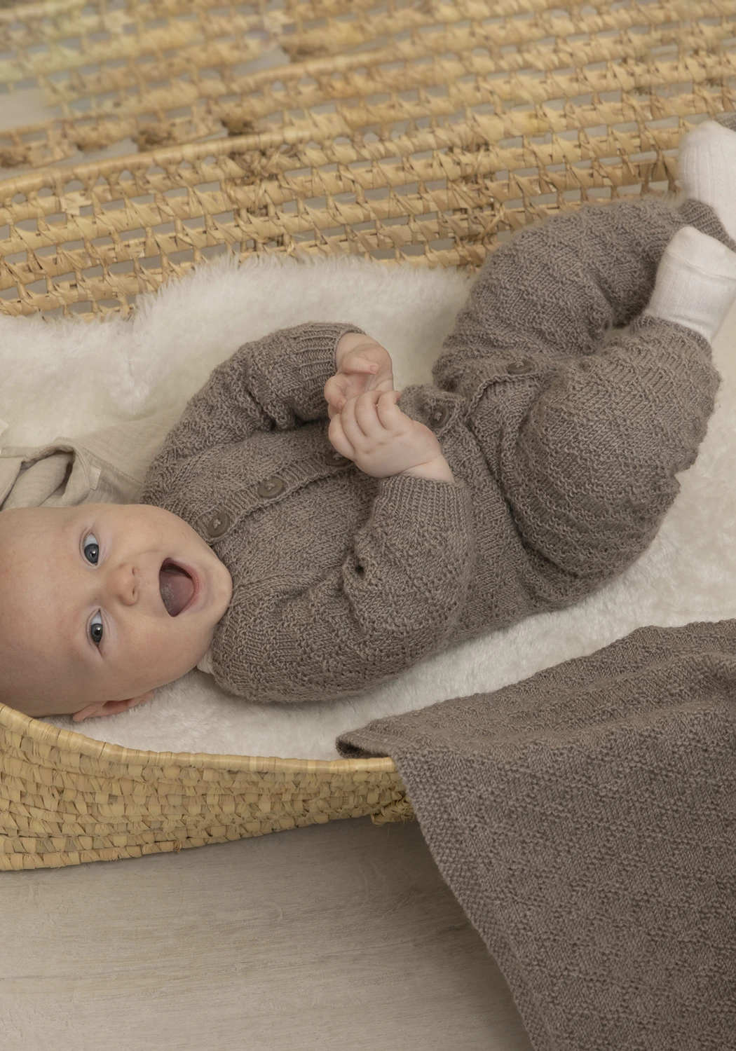 Viking Garn Mönsterkatalog 2235 - Baby Merino