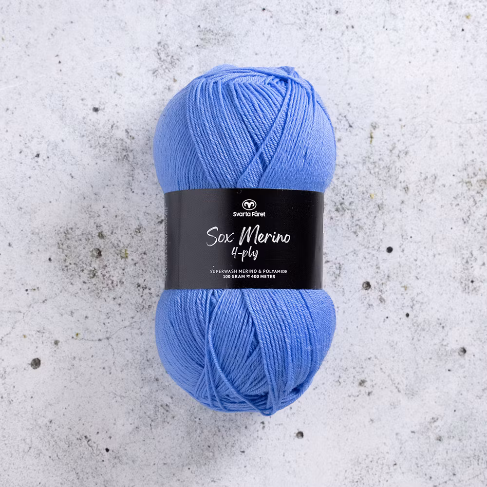Svarta Fåret Sox Merino 4 ply Studio Blue 100g nystan sockgarn