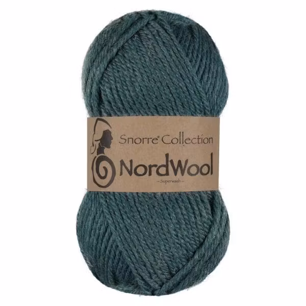 Snorre Collection Nordwool, 50g, 130 Mörkpetrol – helt garnnystan med Nordwool-banderoll.