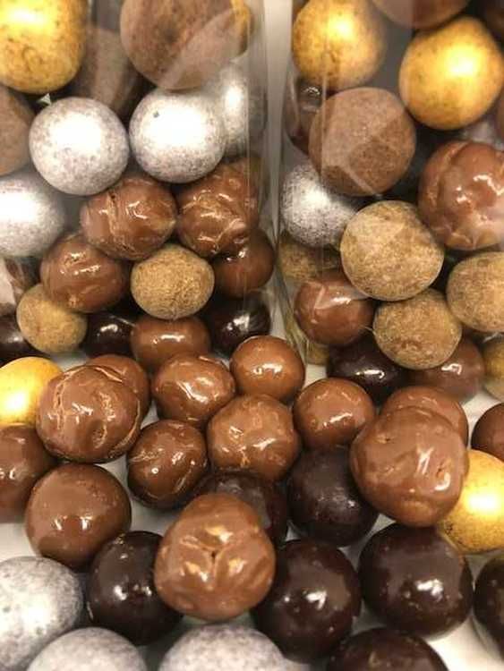 Mix med choklad hasselnötter 490 gram.