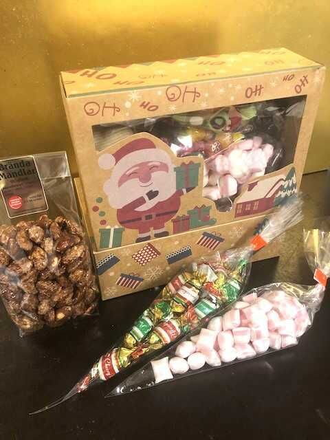 Present askar för jul godis.