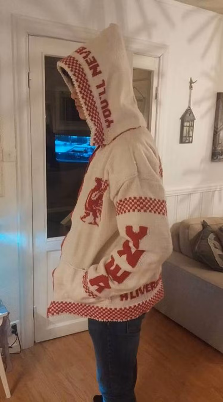 Mønster på jakken : A liverbird upon my chest