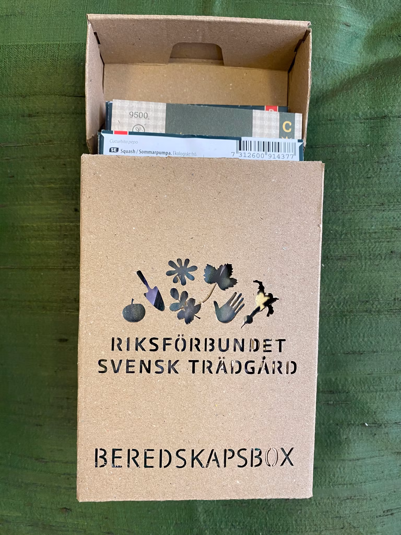 Beredskapsboxen - kartong för fröer