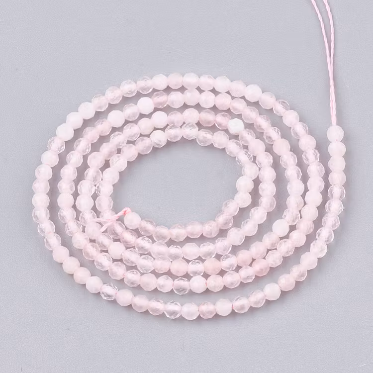 Facetterad rosenkvarts 4 mm, 1 sträng