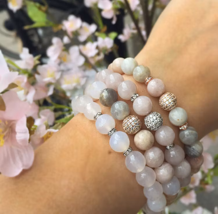 Facetterad agat 8 mm grå, 1 sträng