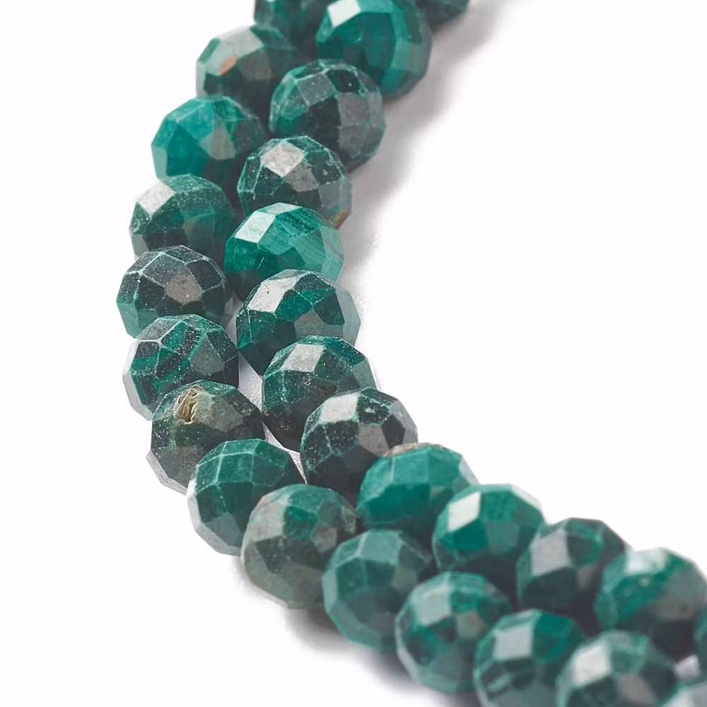 Facetterad malakit 4 mm, 1 sträng