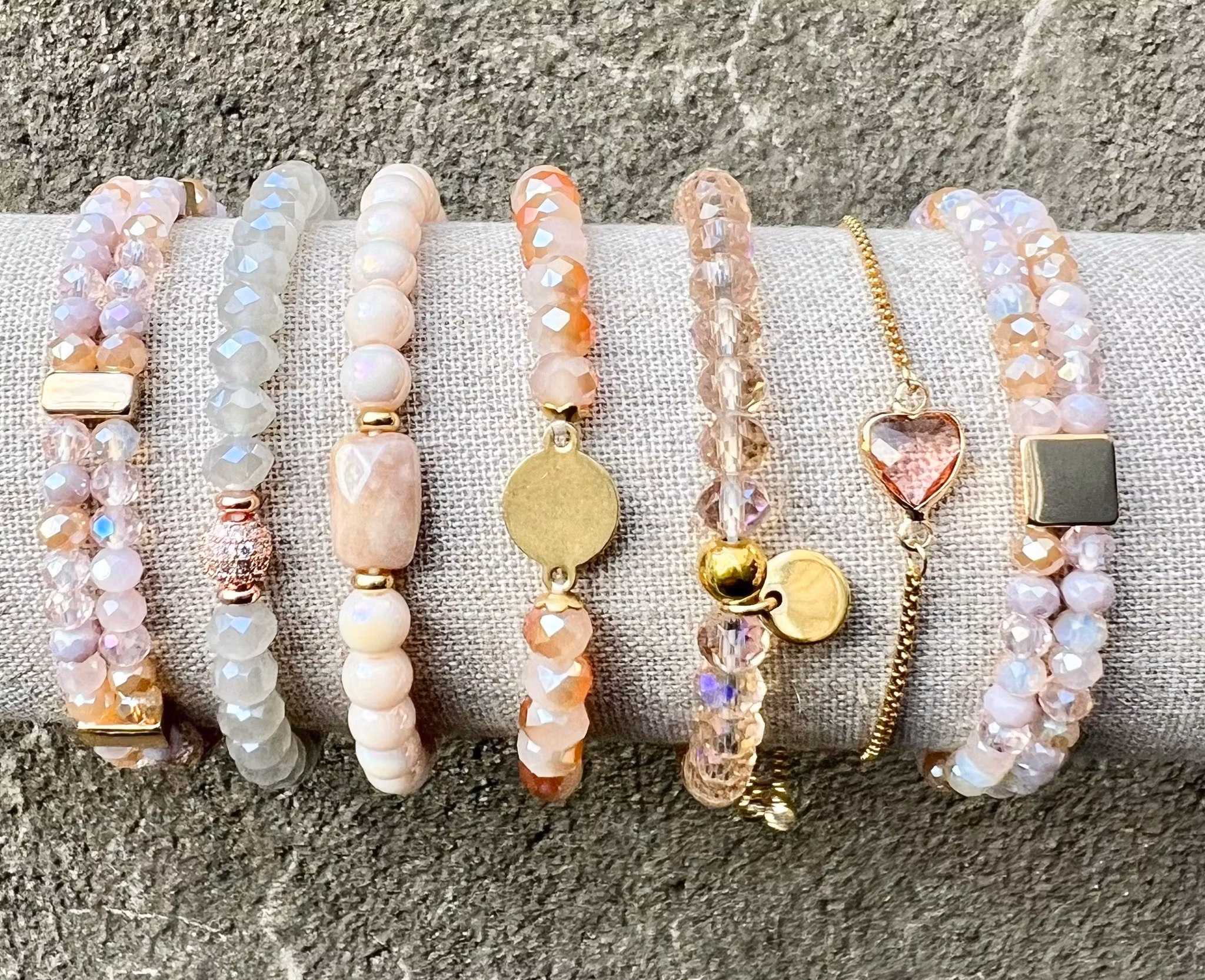 Facetterade abacus 4x3 mm ljusgrå glittriga, 1 sträng